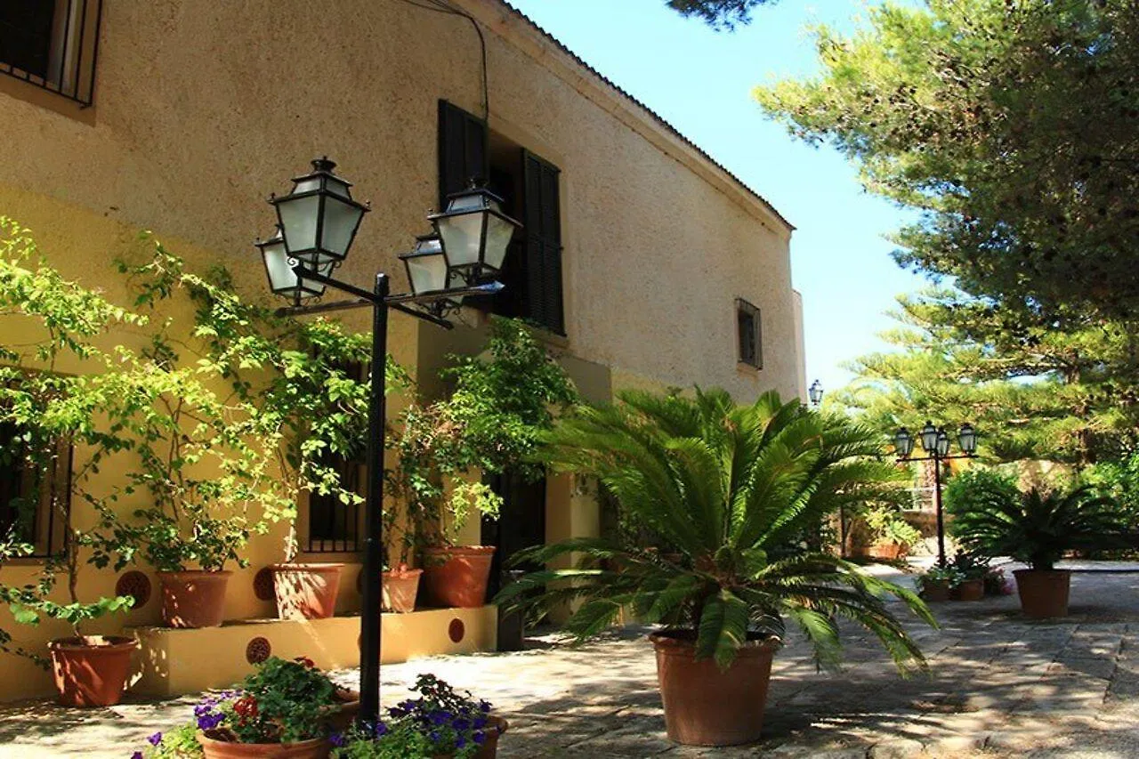 Hotel Rural Predio Son Serra Muro